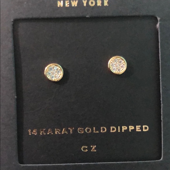 14K gold dip cubic zirconia post back stud earring - Picture 6 of 6